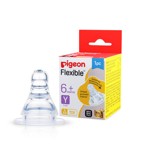 Pigeon flexible baby bottle nipple with packaging on a white background. Pigeon Peristaltic Nipple Y go littles product main image