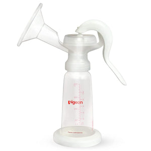 Pigeon breast pump on a white background. Pigeon Breast Pump Basic Edition go littles product image 2