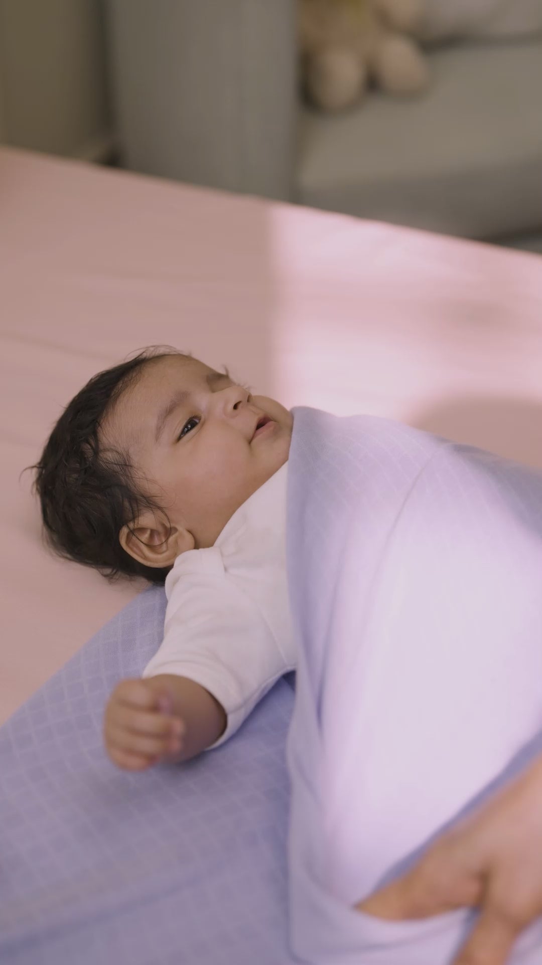 Nintara Baby Muslin Swaddle at go littles product Video